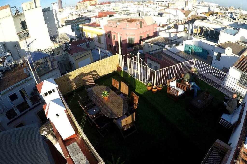 Atico Con Piscina Junto Catedral De Sevilla Екстериор снимка