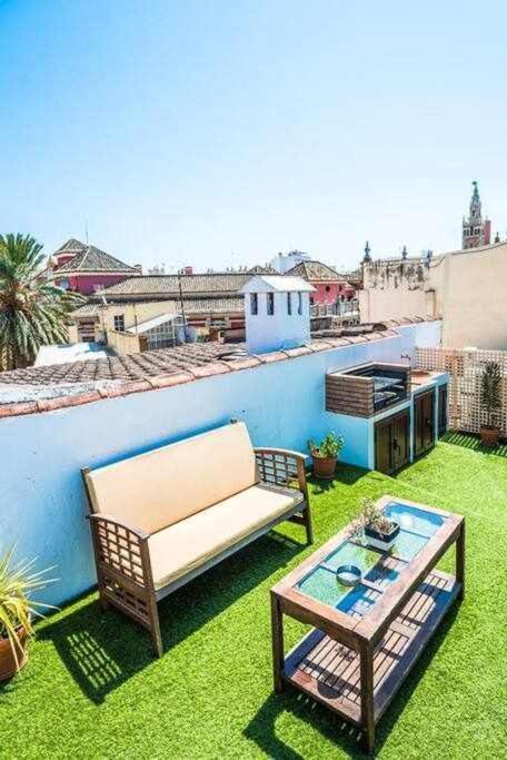 Atico Con Piscina Junto Catedral De Sevilla Екстериор снимка