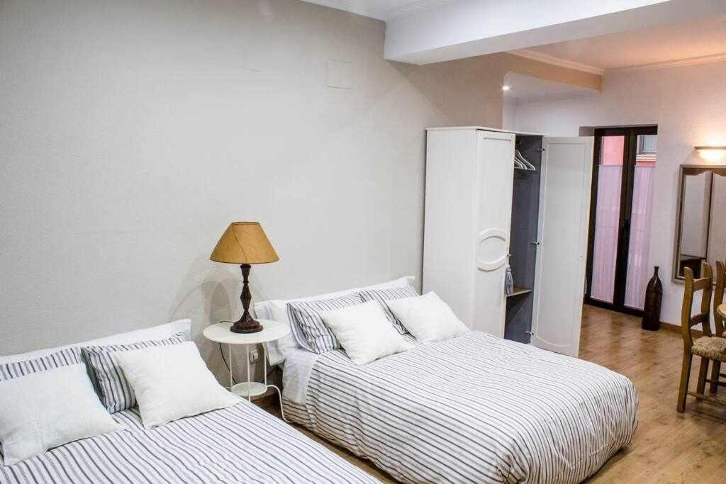 Atico Con Piscina Junto Catedral De Sevilla Екстериор снимка