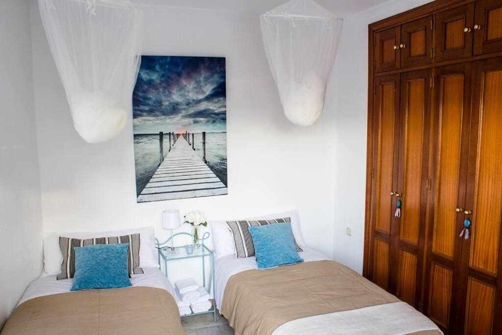 Atico Con Piscina Junto Catedral De Sevilla Екстериор снимка